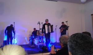 12305788_10208382465705361_1307623573_n